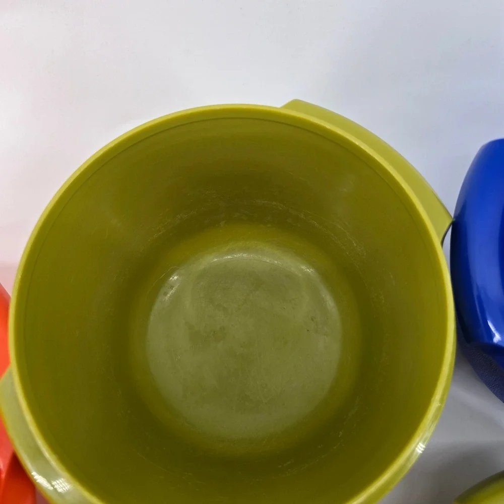 Tupperware Servalier Bowl Set Vintage Sunburst Lids Multicolor 5pc Set